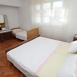 1165b * Vinišće